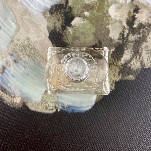 NIB Chloe EDP Deluxe Mini Travel Size 0.16 Oz. Fragrance. - Picture 5 of 11